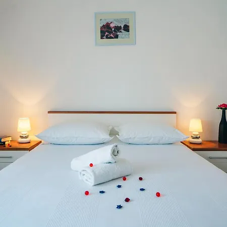 Lucante Apartment *