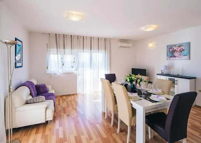 Apartman Lucante *